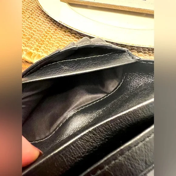 Coach wallet snap closure with zip compartment - Picture 7 of 12